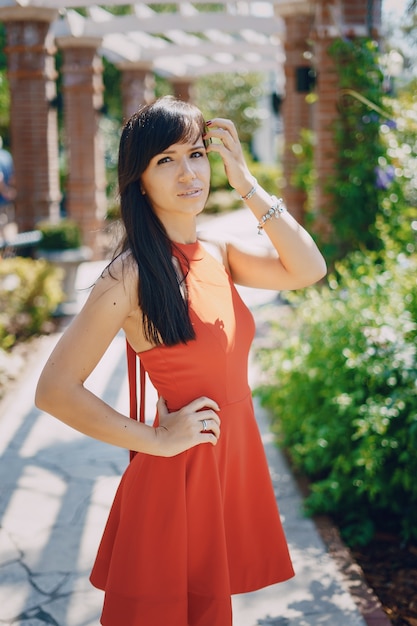 Mulheres da moda vestido vermelho