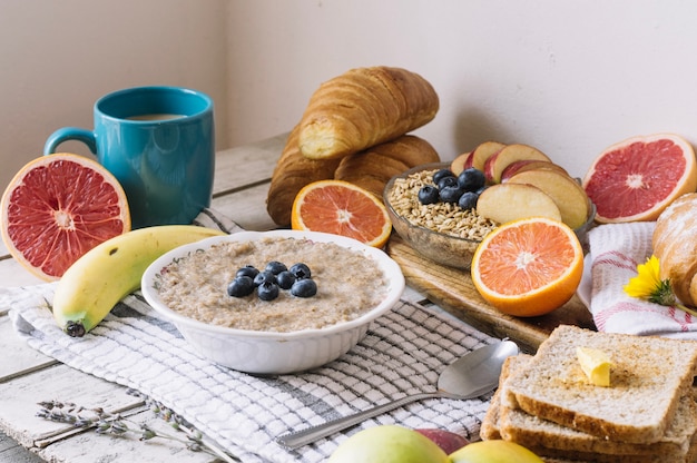 Foto grátis mush e frutas saudáveis