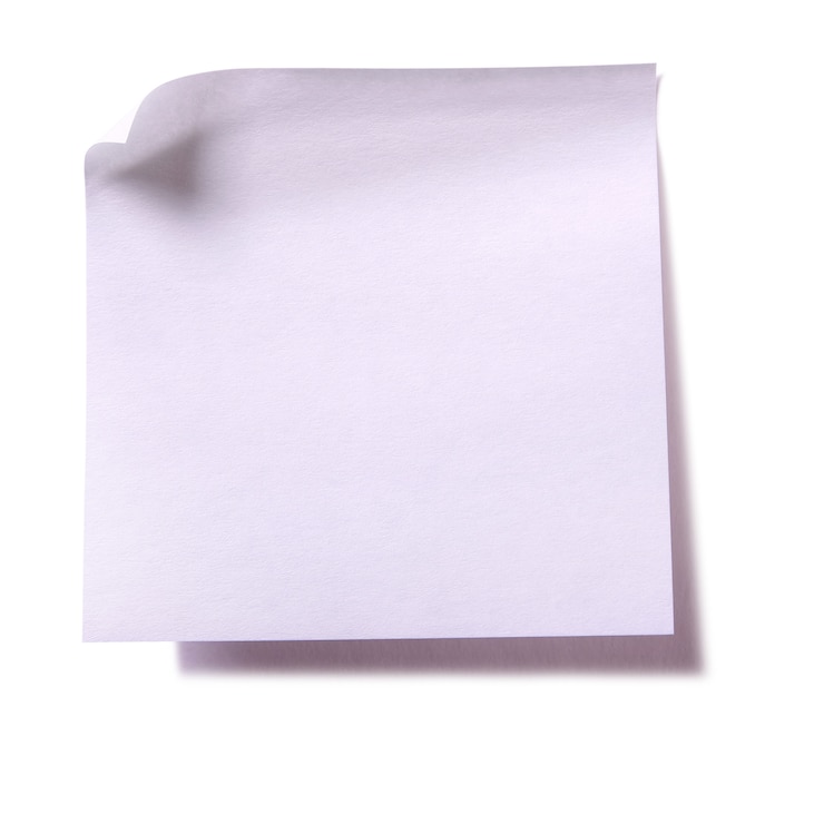 Foto grátis nota de post branco pegajoso simples isolada