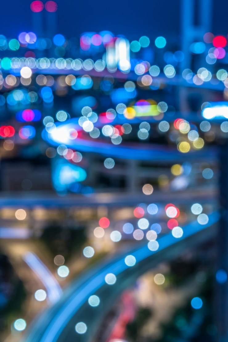 Foto grátis noturna, vista, urbano, tráfego, cityscape