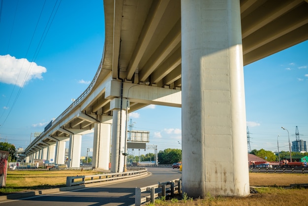 Foto grátis nova construção rodoviária