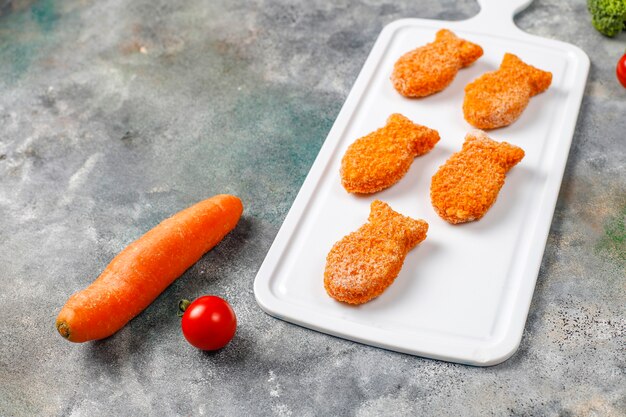 Nuggets de peixe congelados deliciosos.