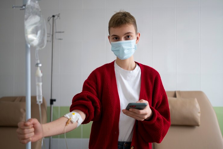 Foto grátis paciente recebendo tratamento de quimioterapia