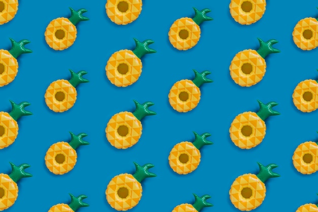Padrão de verão com abacaxis