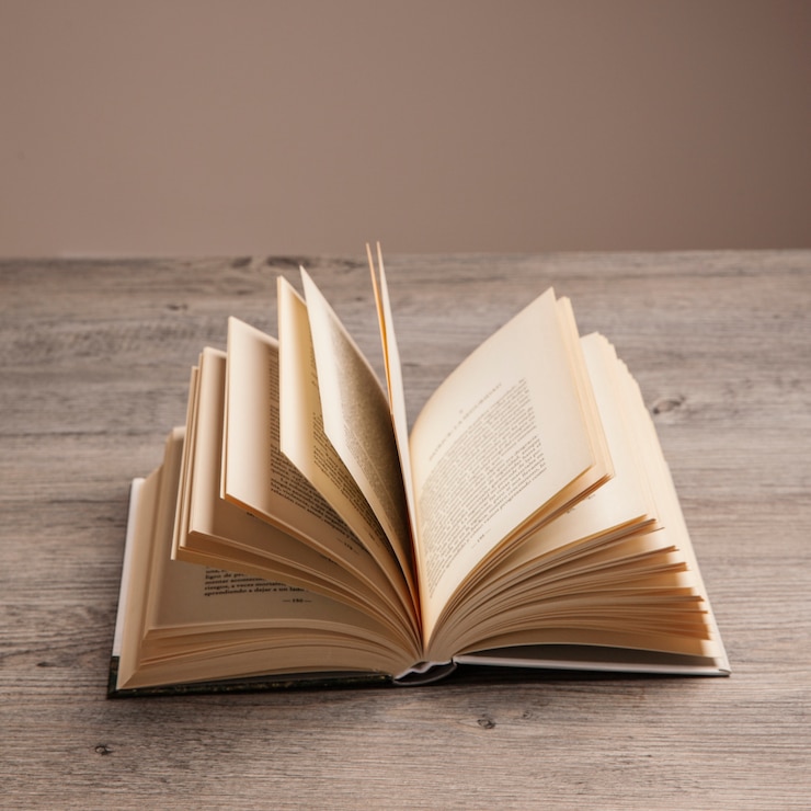 Foto grátis páginas de um livro aberto