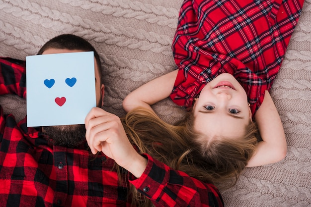 Foto grátis pai e filha juntos no dia dos pais