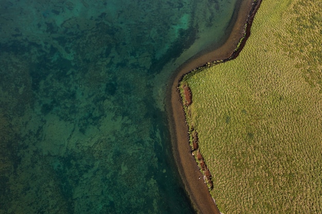 Paisagem da Islândia com belas planícies