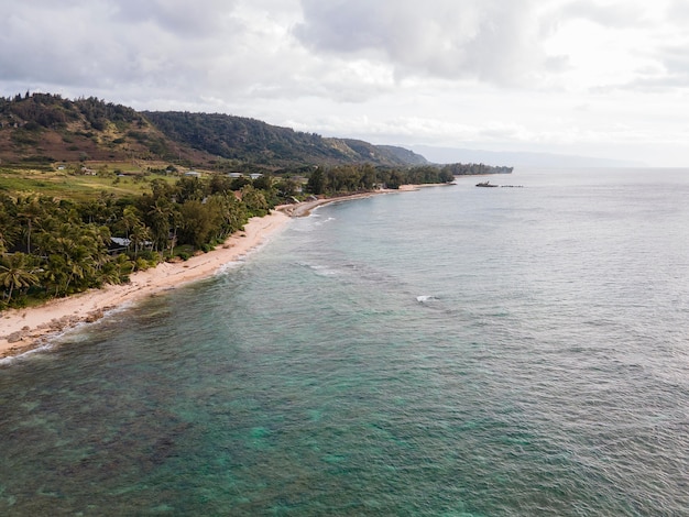 Paisagem deslumbrante do Havaí com praia