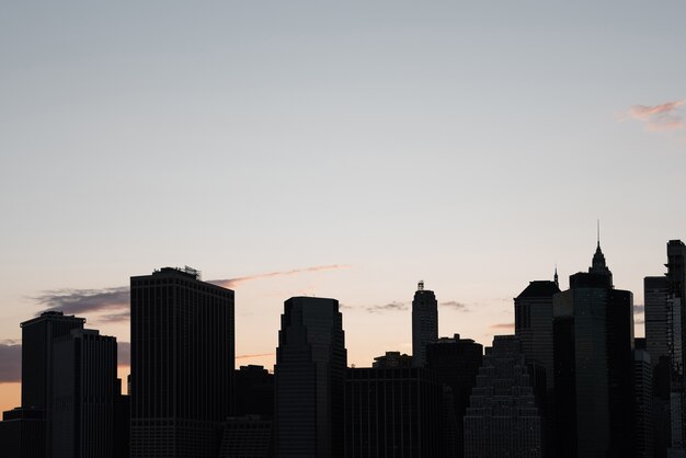 Paisagem urbana da cidade de Nova york ao pôr do sol