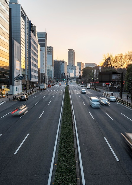 Foto grátis paisagem urbana do japão ao ar livre