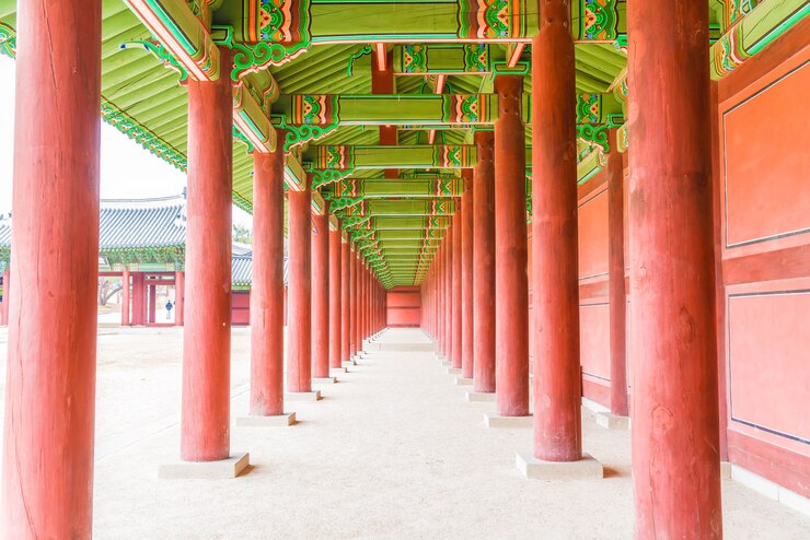 Foto grátis palácio de changdeokgung arquitetura tradicional bonita em seul, coréia