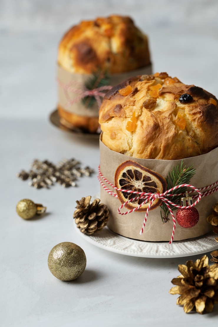 Foto grátis panetone delicioso de ângulo alto