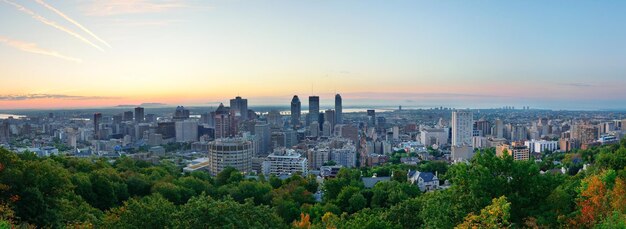 Panorama do nascer do sol de Montreal