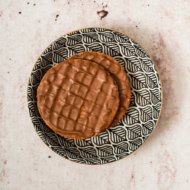 Foto grátis panquecas de chocolate num prato