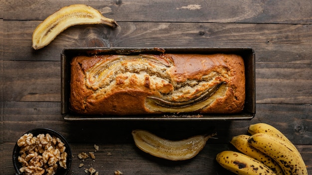 Foto grátis pão de banana com vista superior