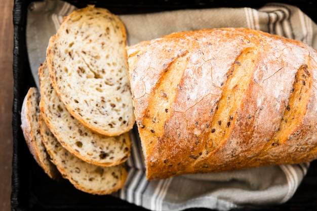 Pão de close-up de pão com sementes