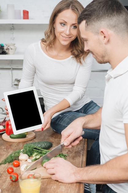 Par, com, tabuleta, modelo, em, cozinha