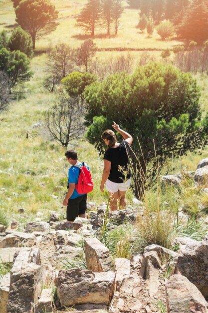 Par, hiking, ligado, pedra, colina