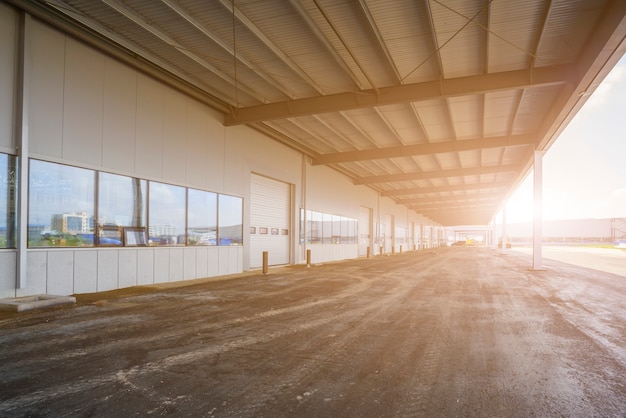 Foto grátis parque industrial, fábrica de construção, armazém