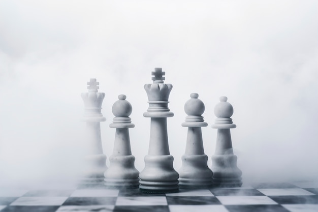 Foto grátis pedaço de xadrez dramático