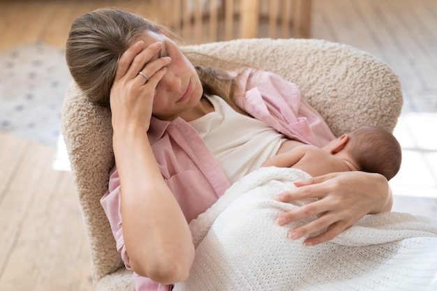 Período pós-natal com mãe e filho
