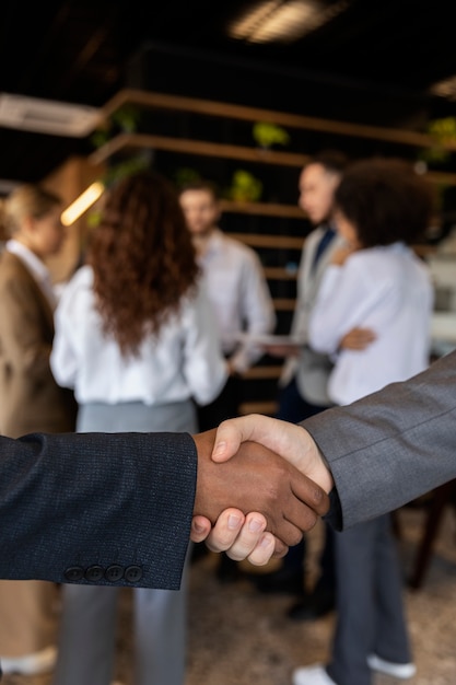 Pessoas que participam do evento de negócios