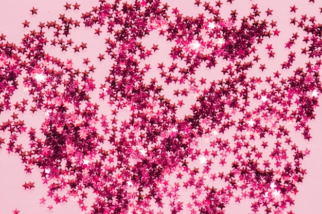 Pilha de lantejoulas rosa vista superior