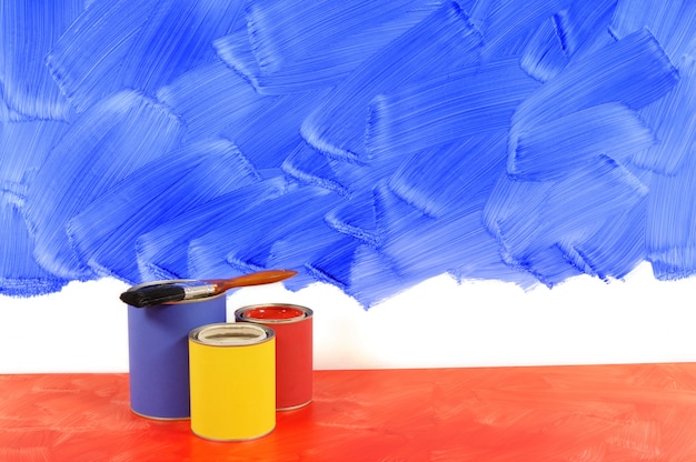 Foto grátis pintar uma parede azul