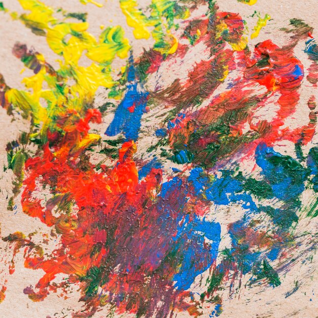 Pintura abstrata colorida desarrumada na lona