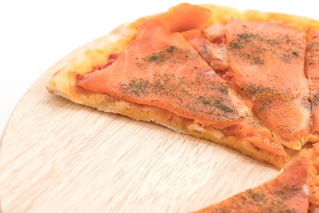 Pizza de salmão defumado