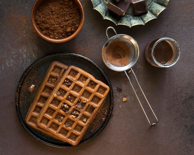 Plano de café da manhã com waffers deliciosos