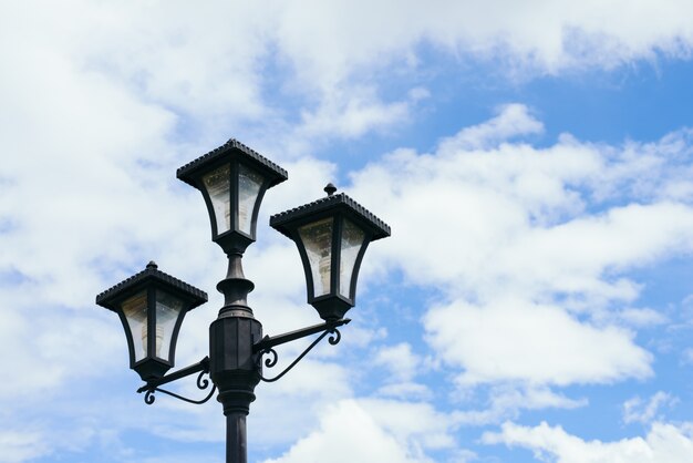 pólo levou objeto de luz de segurança