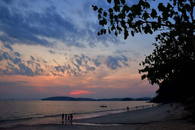 Foto grátis pôr do sol em krabi tailândia