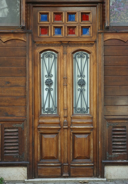 Porta de madeira velha