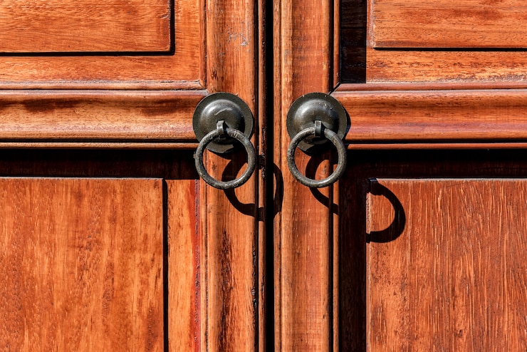 Foto grátis portas de madeira