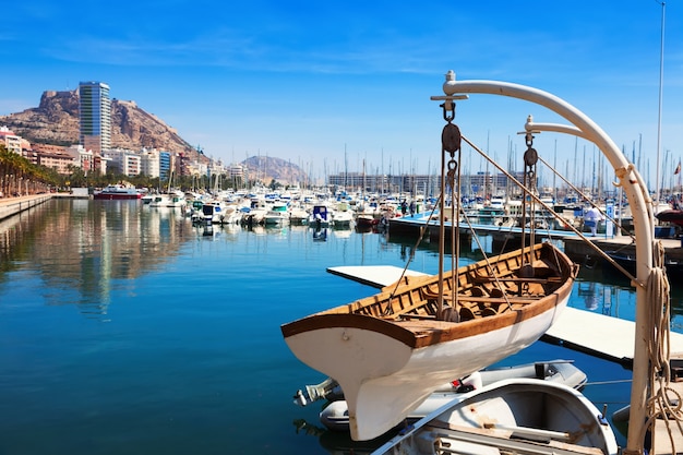 Foto grátis porto com iates em alicante