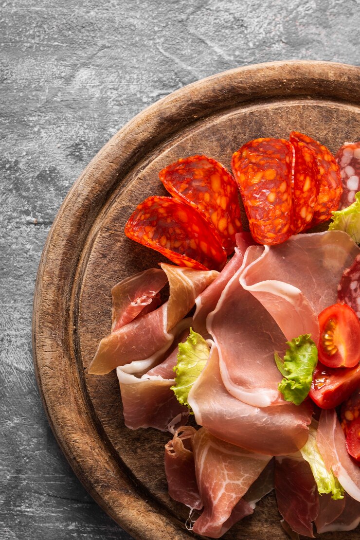 Foto grátis postura plana do conceito de carne fresca