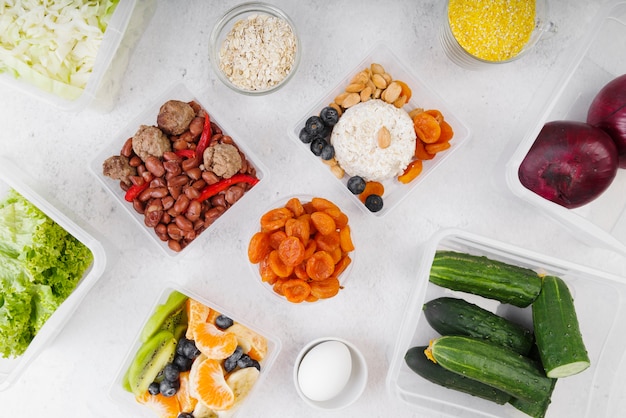 Foto grátis postura plana do conceito de comida deliciosa