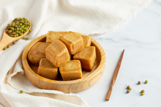 prato de sobremesa doce de feijão preto