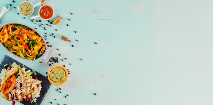 Foto grátis pratos mexicanos e pimenta