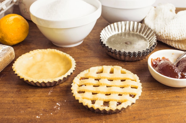 Foto grátis preparação de massa de torta