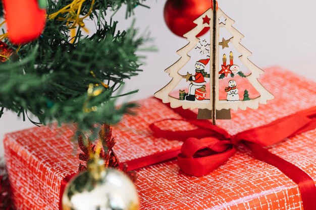Presente sob a árvore de natal
