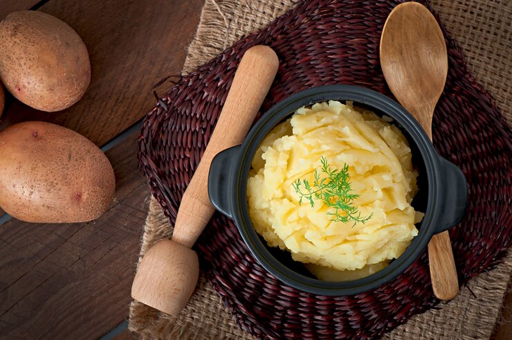 Foto grátis purê de batatas frescas e saborosas