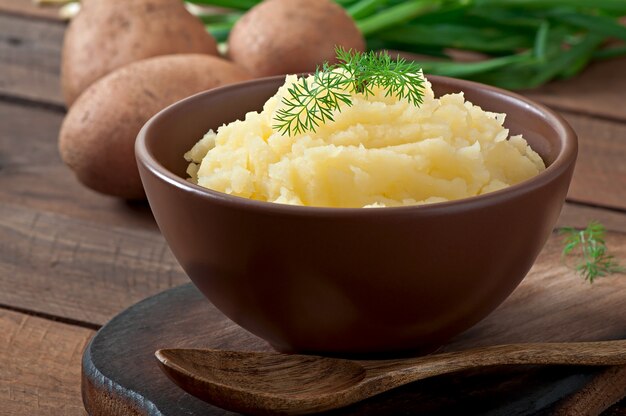 Purê de batatas frescas e saborosas