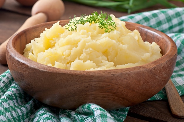 Foto grátis purê de batatas frescas e saborosas