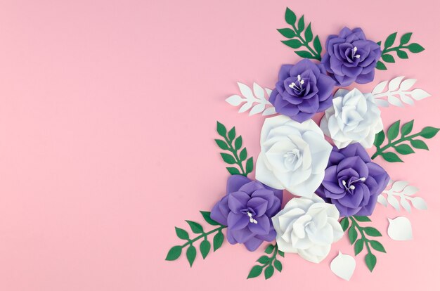 Quadro com flores de papel de primavera em fundo rosa