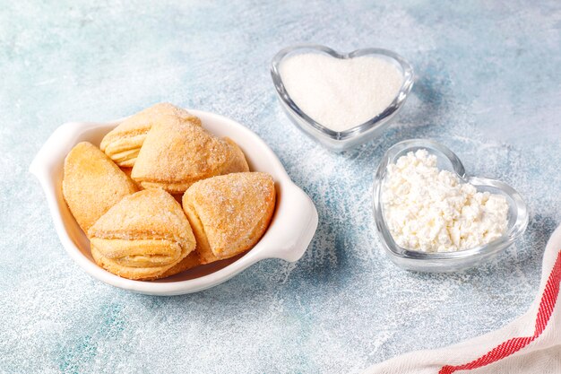 Queijo Cottage e biscoitos de açúcar