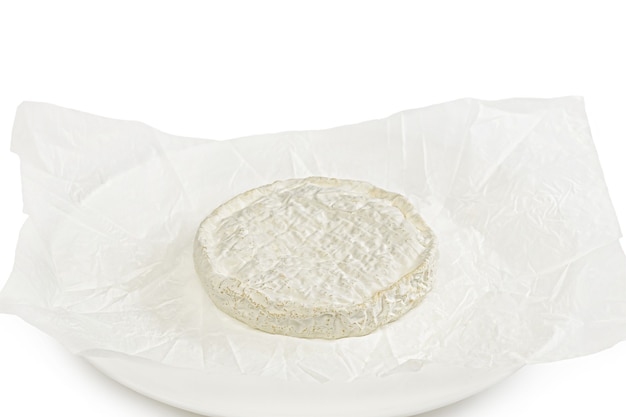 Foto grátis queijo delicioso close-up isolado no branco. h