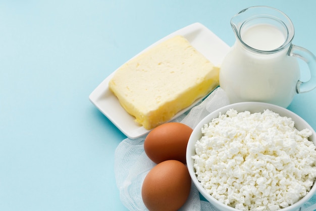 Queijo fresco com leite e manteiga orgânicos