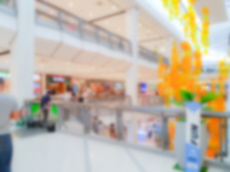 Foto grátis resumo das pessoas no centro comercial.
